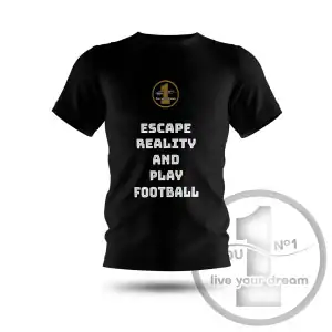 Koszulka "Escape reality and play football" czarna